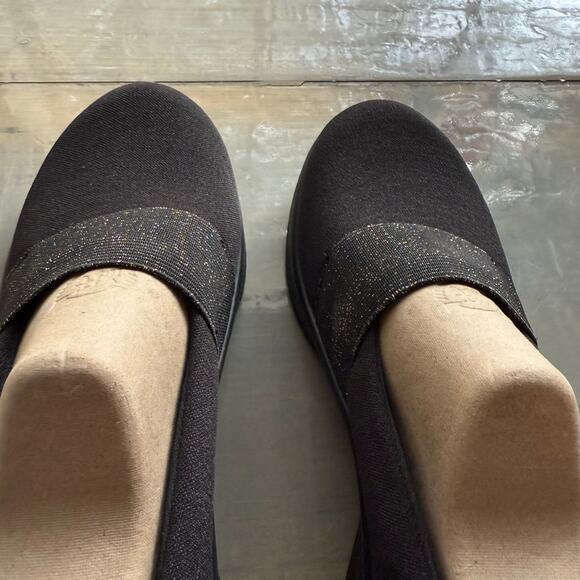 BZees Black Gracie Slip On Flats Sz 6.5 NIB - Picture 6 of 15